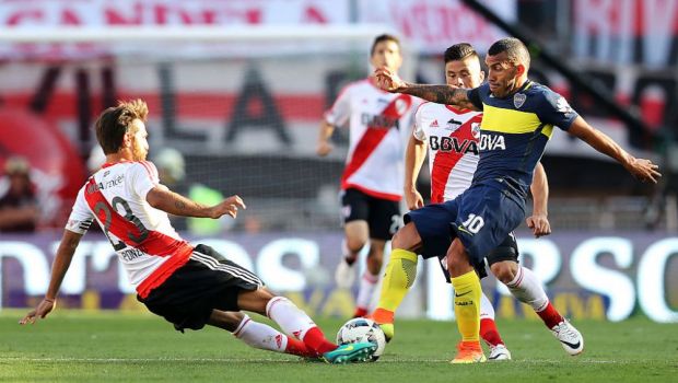 
	Doar 9 fotbalisti au castigat atat Cupa Libertadores cat si Champions League! 2 au evoluat pentru Boca si unul pentru River
