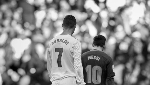 
	Topul executantilor de lovituri libere! Messi si Ronaldo NU SUNT in primii 10: Cine conduce
