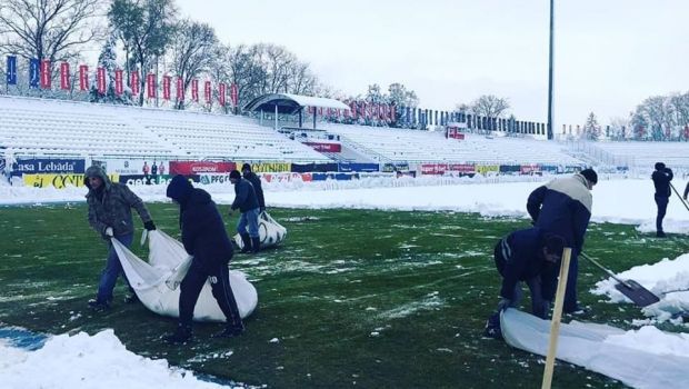 
	Inca un COSMAR pentru Dica! Stadionul lui Poli Iasi, acoperit cu zapada! Cum arata cu cateva zile inaintea meciului cu FCSB
