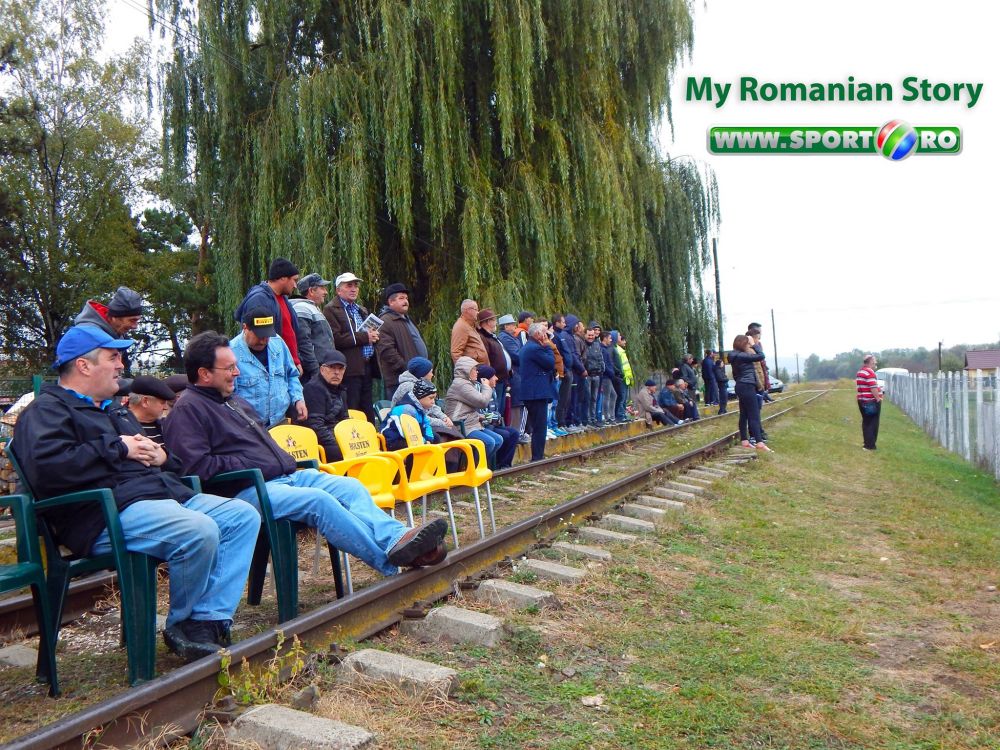 Special www.sport.ro | Englezul care a venit in Romania sa fie PROFESOR la o scoala privata si a ajuns ULTRAS Chiajna! Povestea lui e FANTASTICA_3