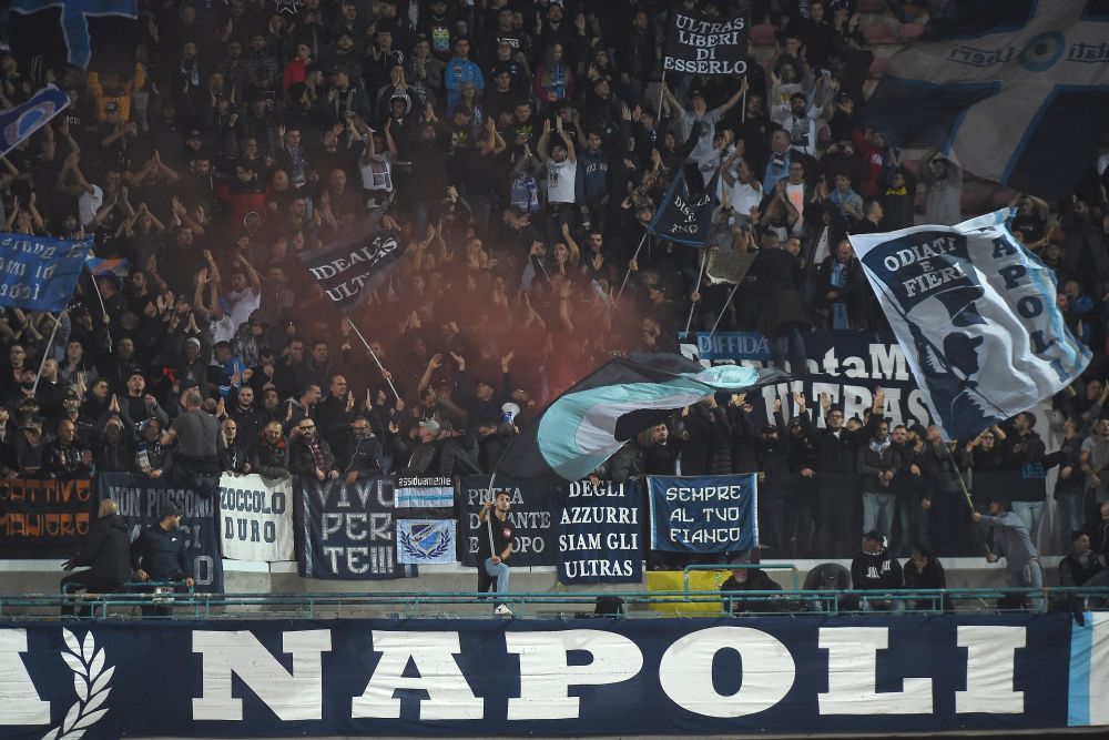 "Bucuresti? Va spargem!" MESAJ RAZBOINIC al fanilor lui Napoli la meciul cu Steaua Rosie: au gresit destinatarul :)_1