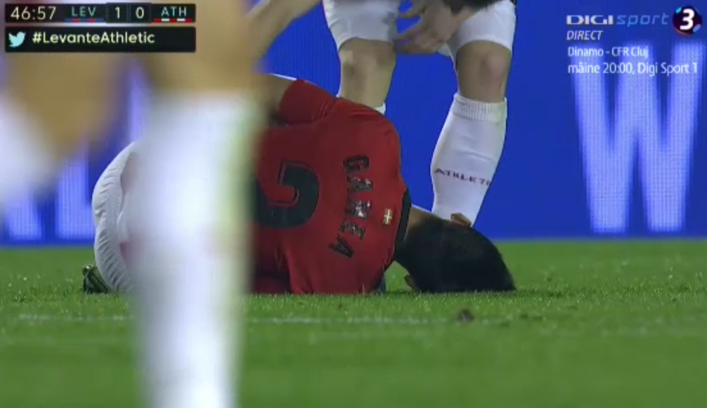 Momente TERIBILE pentru Cristi Ganea! S-a accidentat la primul meci ca titular la Bilbao si a iesit de pe teren pe targa | FOTO_2