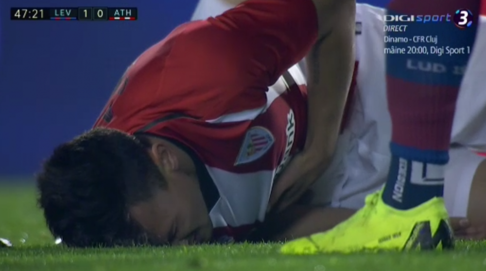 Momente TERIBILE pentru Cristi Ganea! S-a accidentat la primul meci ca titular la Bilbao si a iesit de pe teren pe targa | FOTO_5