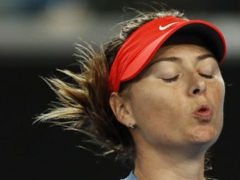 
	Maria Sharapova, oprita de agentul de paza la Australian Open! &quot;Trebuie sa fie fana Serenei&quot;. VIDEO
