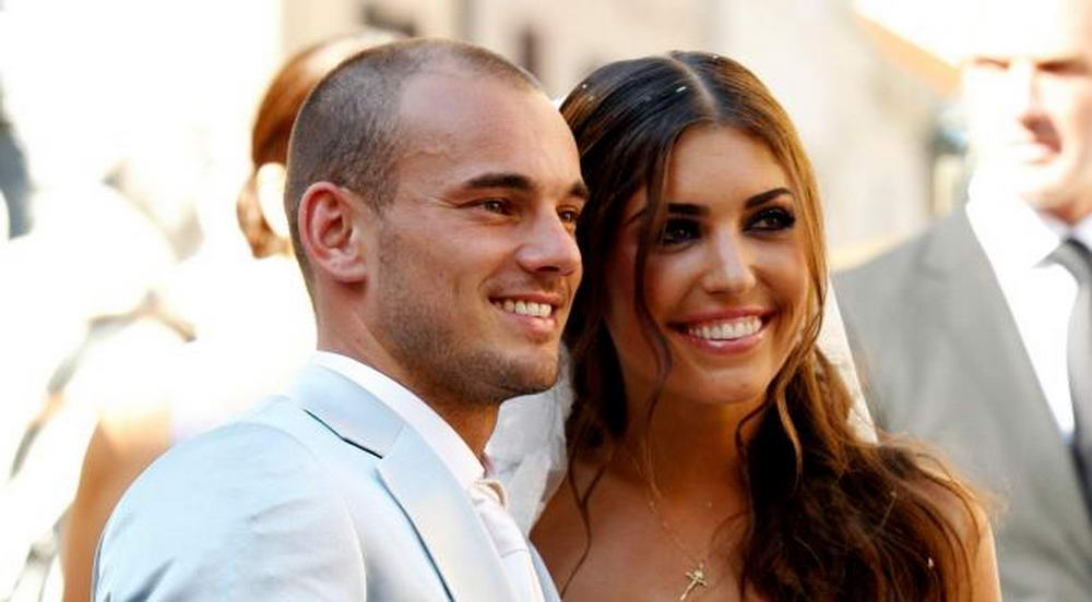 Putine sotii de fotbalist sunt ca ea! Sotia lui Sneijder salveaza minorele de la abuzuri sexuale. FOTO_22