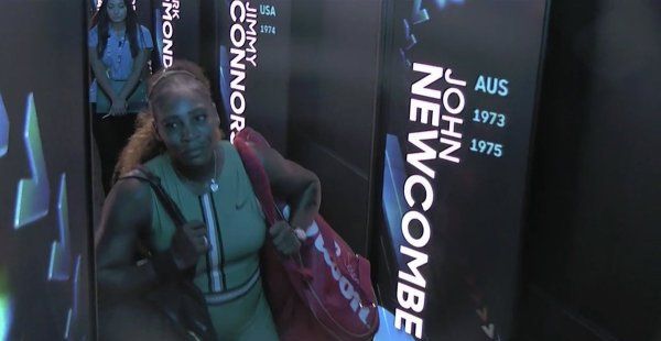 
	Serena Williams a parasit IN LACRIMI Australian Open! Ce scriu jurnalistii despre eliminarea americancei: &quot;Nu-mi pot aminti o prabusire ca aceasta&quot;
