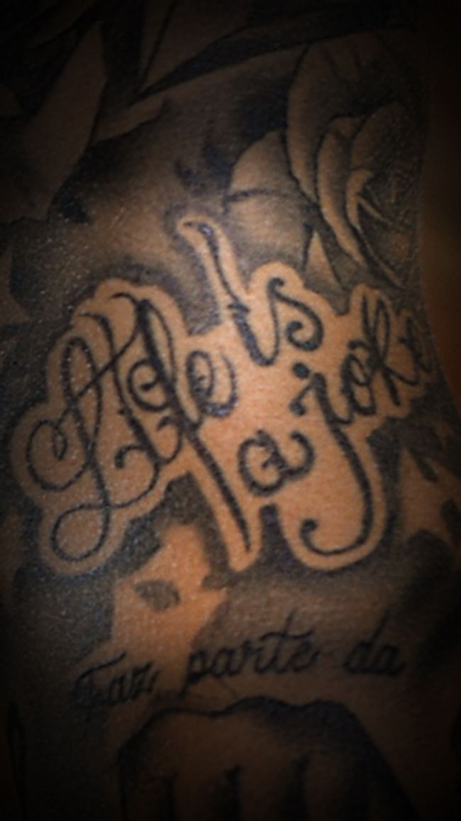 O noua accidentare, un nou tatuaj! Neymar si-a facut un desen IMENS cu supereroi pe spate! FOTO_15