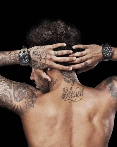 O noua accidentare, un nou tatuaj! Neymar si-a facut un desen IMENS cu supereroi pe spate! FOTO_4