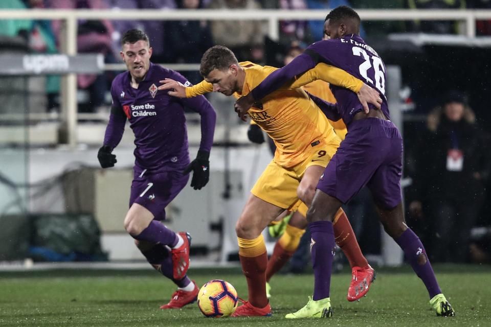 Scene IREALE la Fiorentina 7-1 AS Roma! Dzeko l-a scuipat in figura pe arbitru si a vazut rosu. VIDEO_1