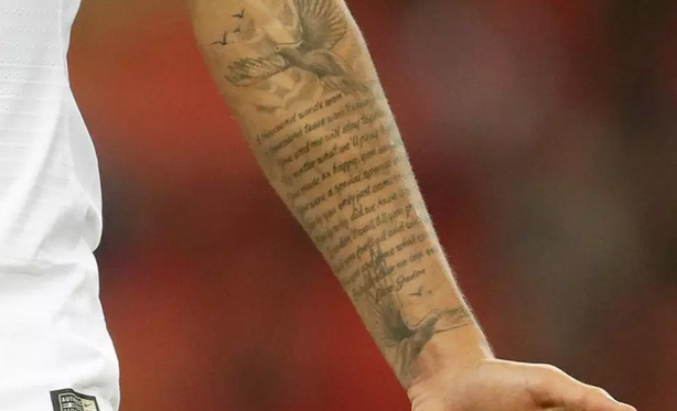 Frate, nu mai esti, ce putem face? Te iubim Mesajul cutremurator al noului star al Angliei! Ce a ascuns in tatuaj Jadon Sancho Borussia Dortmund Jadon Sancho Borussia Dortmund Sancho Borussia Dortmund tragedie Jadon Sancho
