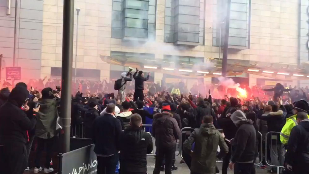 Nebunie pe strazile din Manchester! Fanii lui PSG au facut show total! Ce s-a intamplat pe stadion!_7