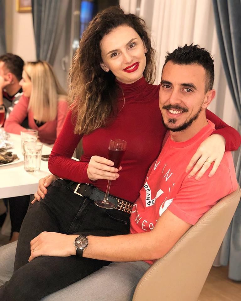 Noul golgheter FCSB, casatorit cu o frumoasa prezentatoare TV din Romania! Cu ce GEST l-a facut s-o ceara de sotie. FOTO_27