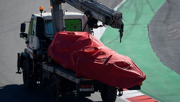 
	Sebastian Vettel, dus la spital dupa un accident grav la antrenament. FOTO
