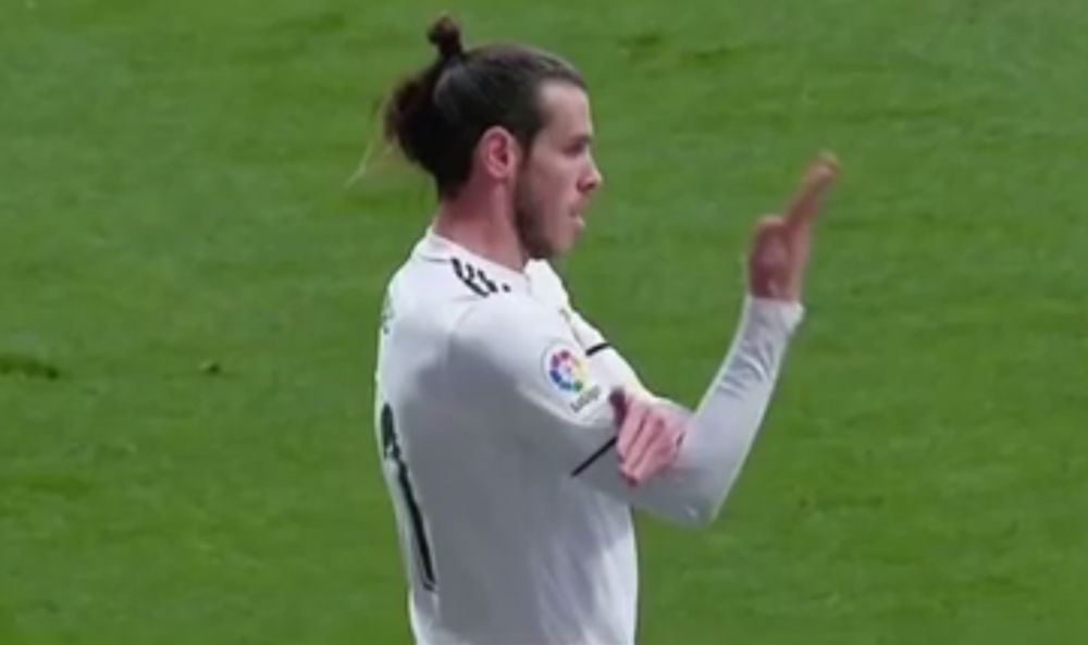 A venit verdictul in cazul gestului facut de Gareth Bale in meciul cu Atletico! "Semnul a fost obscen sau dispretuitor" Ce se intampla cu galezul_1