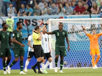 
	Halucinant! Fotbalisti din Nigeria, ramasi BLOCATI in Rusia dupa Mondial din cauza unei escrocherii! Supravietuiesc doar cu mila localnicilor
