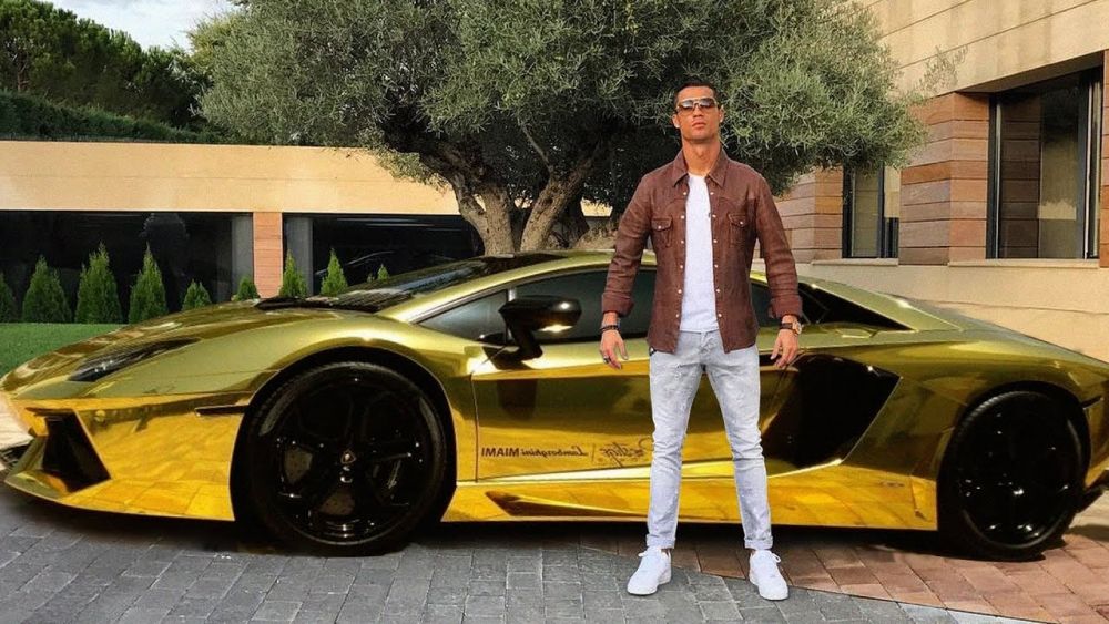 Cristiano Ronaldo nu se mai satura! Si-a luat un Rolls Royce de 400.000 de euro! Ce BOLIZI are in garaj. FOTO_3