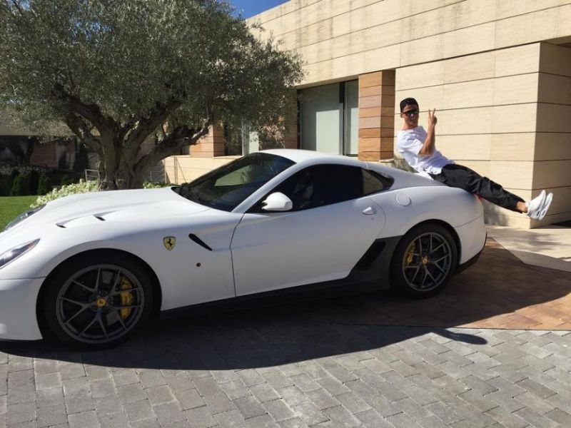 Cristiano Ronaldo nu se mai satura! Si-a luat un Rolls Royce de 400.000 de euro! Ce BOLIZI are in garaj. FOTO_8