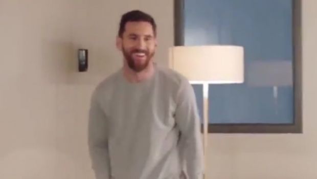 
	Messi a lovit din nou! Ultimul TRUC al starului argentinian la masa de ping-pong! Ce reuseste sa faca
