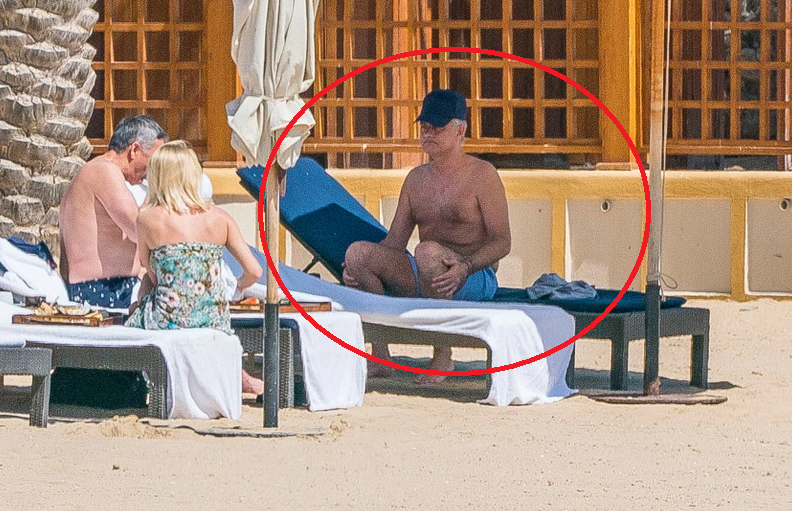 Mourinho, ca un batranel la Eforie! :) A mers la plaja cu amanta lui, iar paparazzi au surprins un detaliu amuzant_1