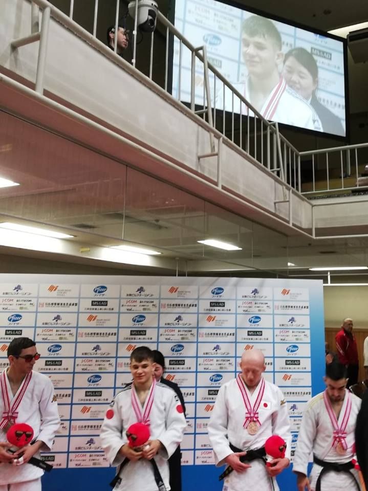 Stralucitor in intuneric! Judoka nevazator Alex Bologa, aur in Japonia_1