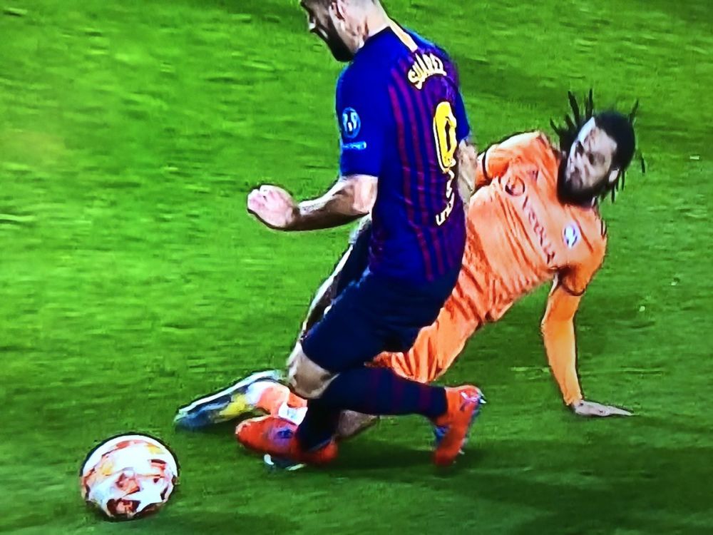"Suarez TRISEAZA si cu VAR, trebuie suspendat pe viata!" Atac uluitor la atacantul Barcei dupa penalty-ul primit cu Lyon. FOTO_2