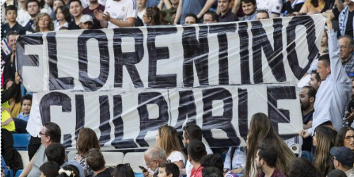 Scandal la primul meci al lui Zidane! Bannerul fanilor luat cu forta de paznici: ce mesaj i-au transmis lui Florentino Perez_1
