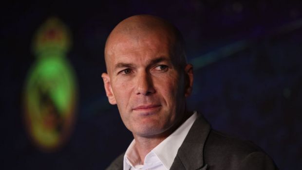 
	Zidane a mai trecut un nume pe lista! Tanarul fotbalist asteptat sa ajute la renasterea Realului: poate juca rolul pe care l-a avut Makelele in &quot;Era Galactica&quot;
