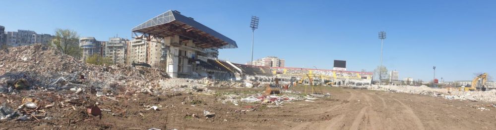 CADEEEE! Cum arata AZI ruina stadionului din Giulesti si care e stadiul lucrarilor in Ghencea_6