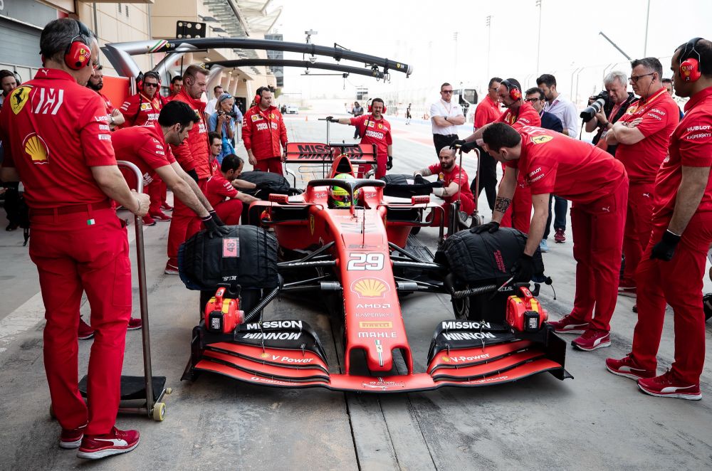 Moment istoric: Mick Schumacher a condus pentru prima data masina Ferrari de Formula 1: "Cercul este complet acum" FOTO_5