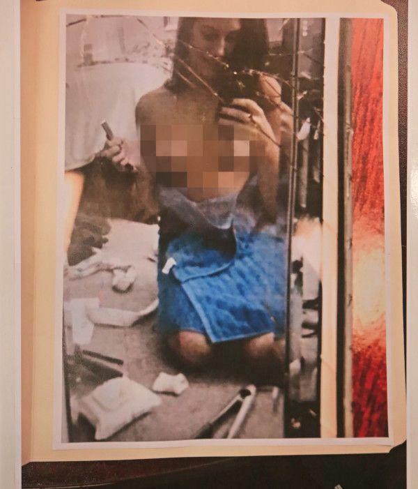 Profesoara XXX cere 3.000.000$ despagubiri dupa ce a fost concediata din cauza unui selfie! Cum arata fotografia care a iscat scandalul_2