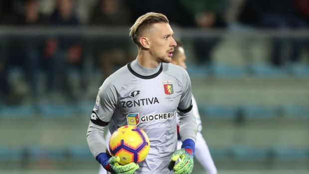 
	Meci de zile mari pentru Ionut Radu! Portarul de la U21 a salvat-o pe Genoa cu interventii FABULOASE: partida se putea termina 4-1 pentru Napoli
