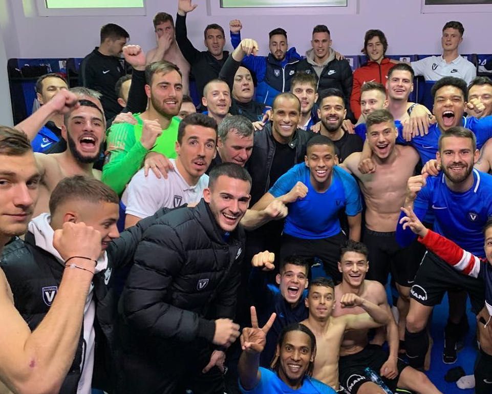 Rivaldo s-a fotografiat cu echipa Viitorului dupa meciul cu Craiova si a facut o promosiune uriasa! "Cu siguranta se va intampla asta!" FOTO_1