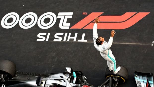 
	Lewis Hamilton, victorie pentru istorie! Englezul a castigat cursa 1000 din Formula 1. E lider la general
