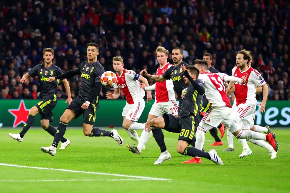 JUVENTUS - AJAX 1-2 | CUTREMUR la Torino! Ajax il da afara pe Ronaldo din UEFA Champions League! Meci FABULOS reusit de olandezi_5