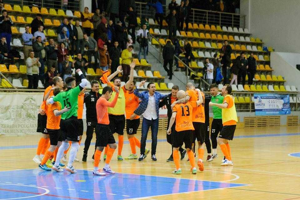 Miercurea Ciuc si Galati se bat pentru titlu in Liga 1 de futsal! Cine a luat Cupa_5