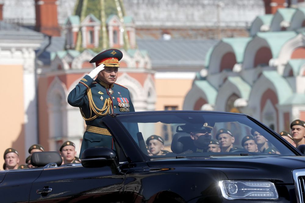 Cum arata noua limuzina de 150.000 euro a lui Putin. Rusii au copiat un model celebru de lux. FOTO_2