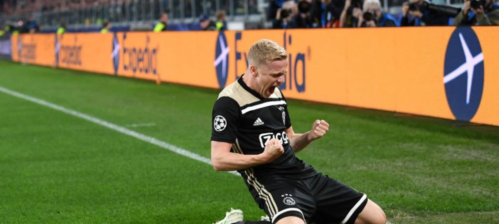 PSG Ajax Amsterdam David Neres Donny van de Beek Tottenham