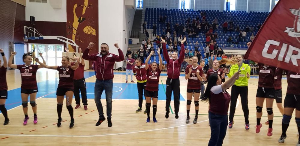 Anul perfect pentru Rapid: echipa de handbal a promovat in prima liga!_2