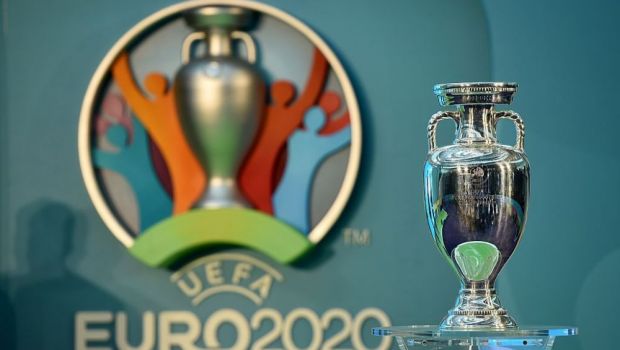 
	UEFA a comunicat oficial pretul biletelor pentru EURO 2020! Cat costa sa vezi turneul final la Bucuresti! Cum poti achizitiona tichetele!
