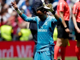 
	Keylor Navas a jucat ultimul meci pentru Real Madrid! Portarul si-a luat adio de la suporterii de pe Santiago Bernabeu! Imagini emotionante!

