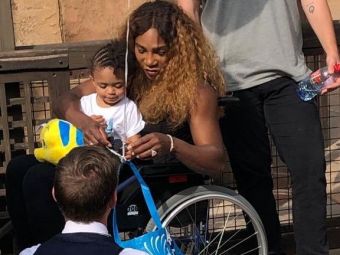 
	Roland Garros 2019: &quot;E lipsa de RESPECT!&quot; Serena Williams, criticata aspru s-a odihnit intr-un SCAUN CU ROTILE. FOTO
