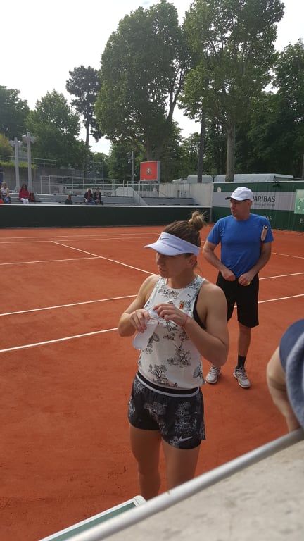 Simona Halep, Roland Garros 2019 | Halep a prezentat un nou echipament la antrenament! Rivala care i-a fost partenera la pregatirea de sambata_1