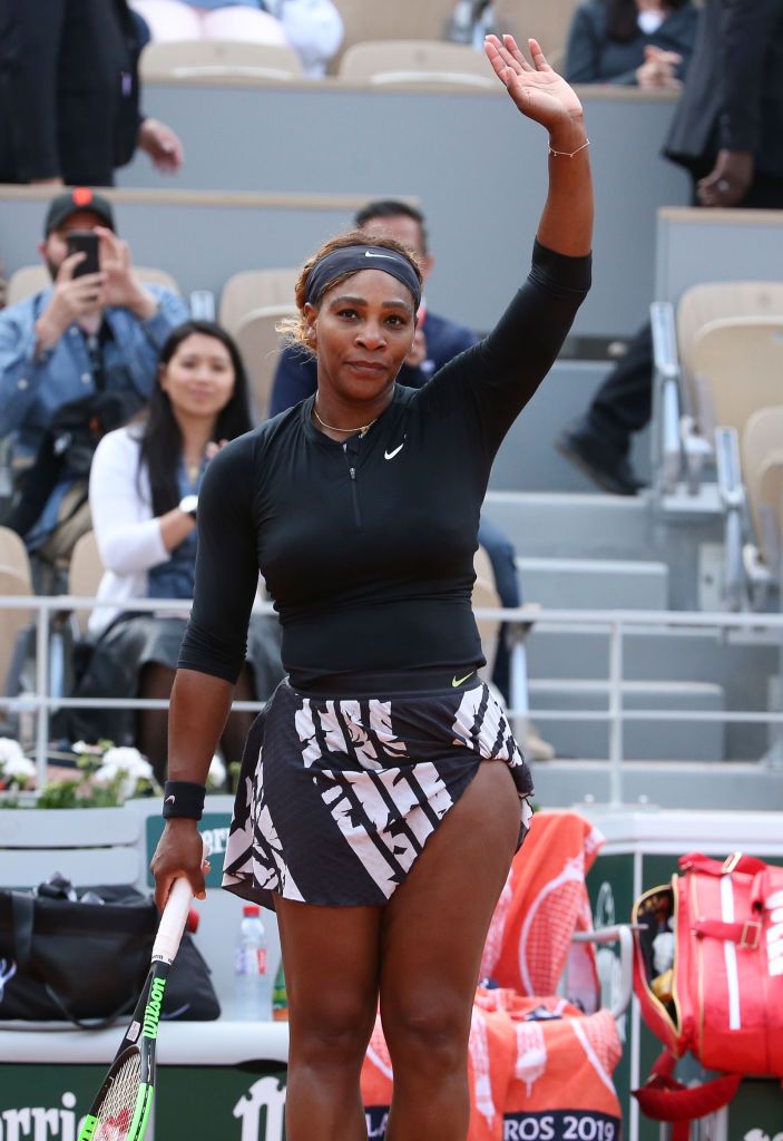 Serena Williams a renuntat la catsuit, dar a socat din nou. Ce scria pe echipamentul ei de la Roland Garros. FOTO_18