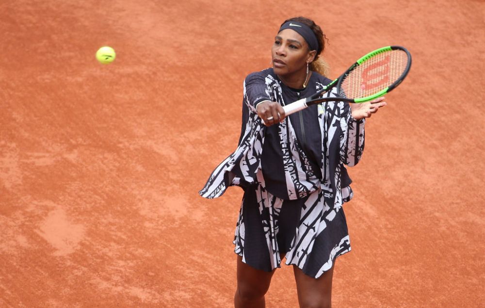 Serena Williams a renuntat la catsuit, dar a socat din nou. Ce scria pe echipamentul ei de la Roland Garros. FOTO_8