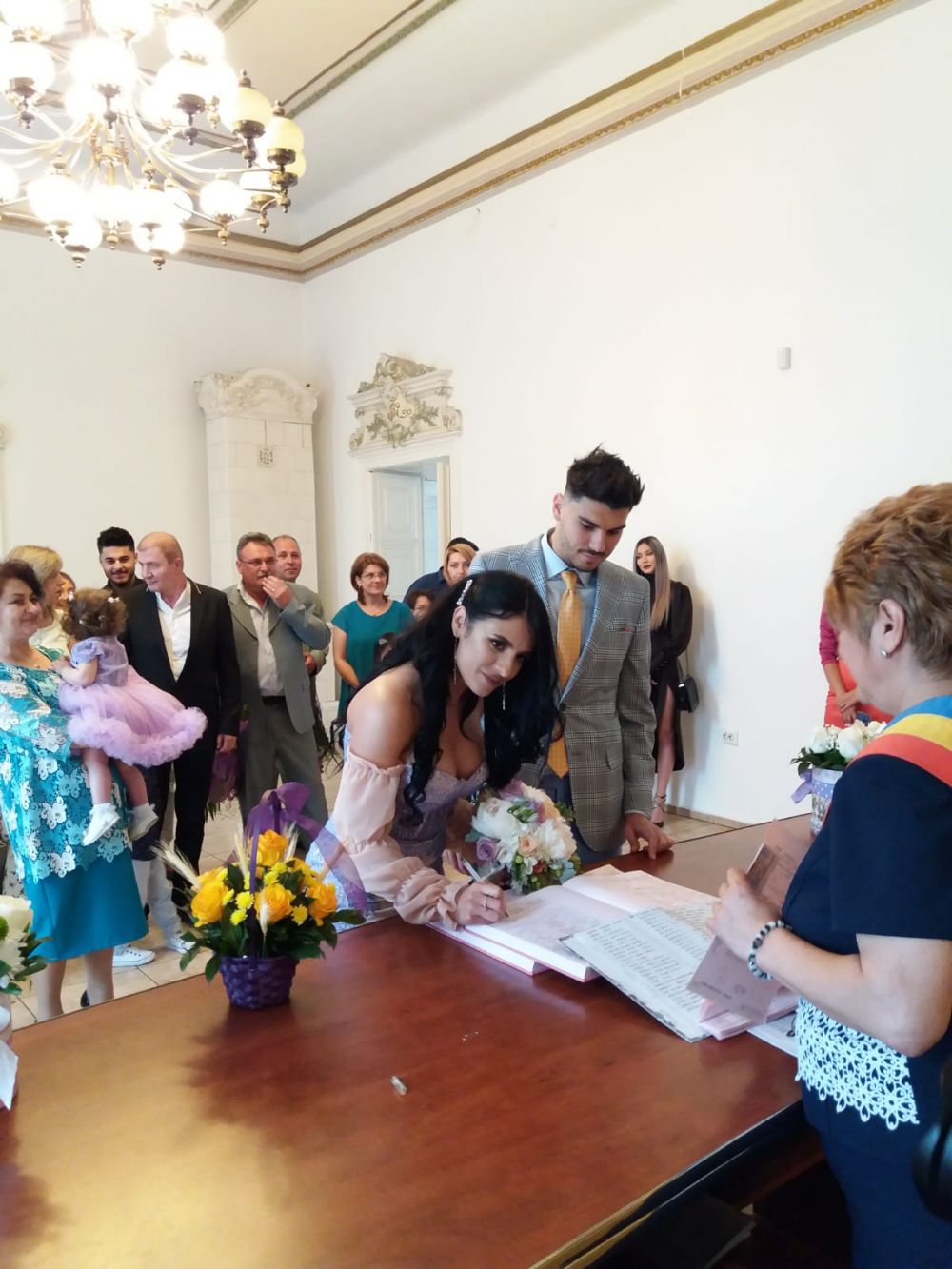 S-a casatorit inainte de transfer! Cum arata sotia viitorului jucator de la Universitatea Craiova: FOTO_1