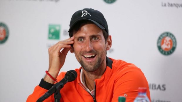 
	ROLAND GARROS 2019 | Novak Djokovic, pus pe glume la conferinta de presa! &quot;Sa vad si la baieti mai multe surprize, dar nu in meciurile mele&quot; :)

