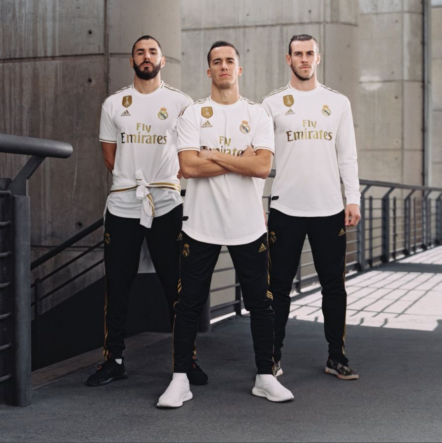 Real Madrid si-a prezentat noul echipament oficial! "Culoarea aurie aduce un omagiu Regilor Europei!" Cum vor arata Ramos, Benzema si Marcelo! GALERIE FOTO_8