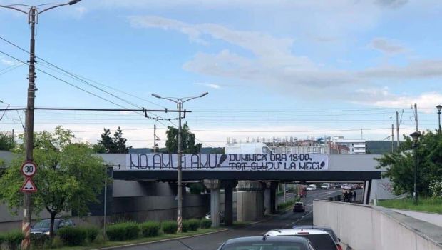 
	Meciul asteptat de toata lumea la Cluj! Fanii Universitatii au umplut orasul de bannere inaintea barajului cu Hermannstadt
