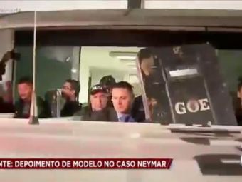 Modelul care l-a acuzat pe Neymar de viol a LESINAT la audieri! Avocatul a dus-o in brate la masina. VIDEO