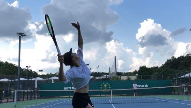 
	S-a odihnit doar patru zile! Simona Halep, din nou pe terenul de tenis: unde va fi prezenta in weekend
